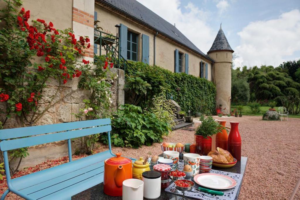 Chateau De Saint Etienne Bagian luar foto